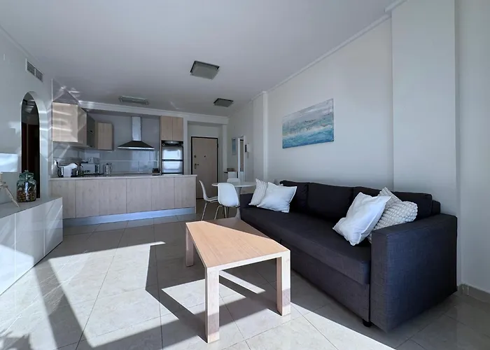 Entre Dos Mares, Euromarina Towers